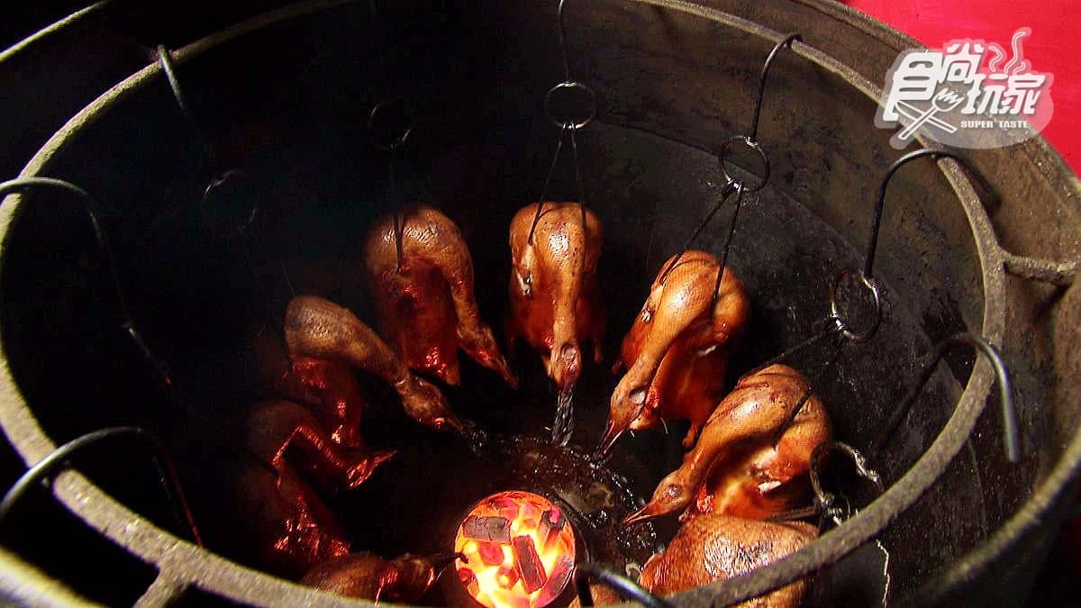 排隊也想吃！「最餓感」破表超美味烤鴨