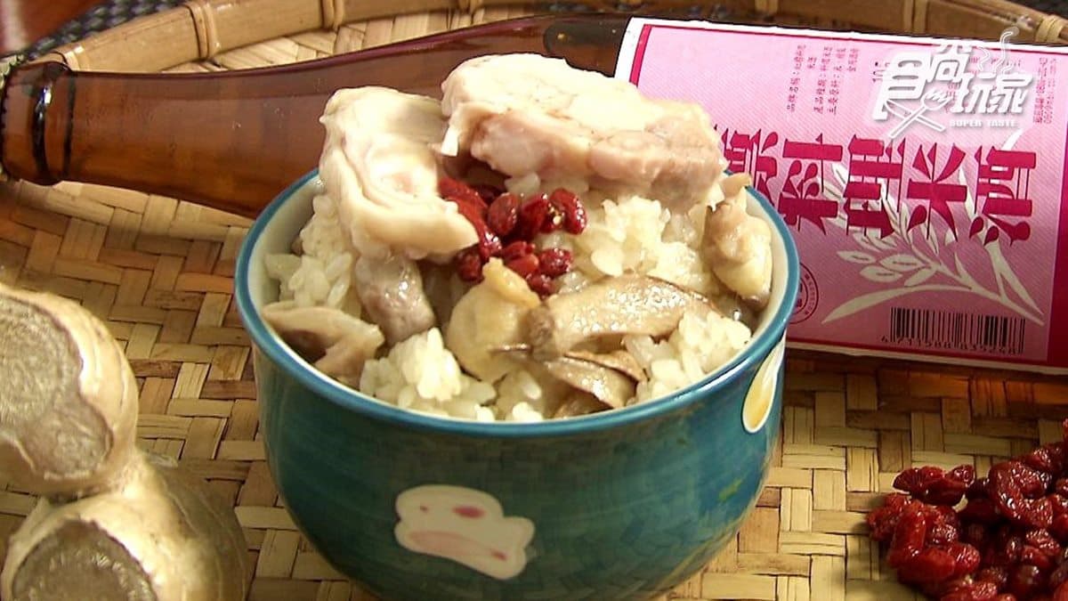 這麼香誰忍得住？神祕麻油雞米糕鐵馬攤車