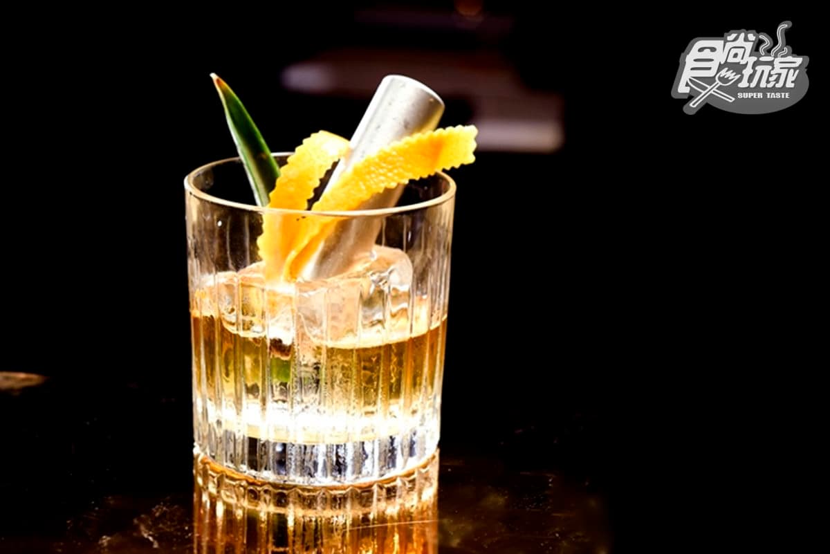 【週末夜】OL最愛!全台5家「超酷餐酒館」,中藥鋪、西服店、老宅控一次全收 【週末夜】OL最愛!全台5家「超酷餐酒館」,中藥鋪、西服店、老宅控一次全收