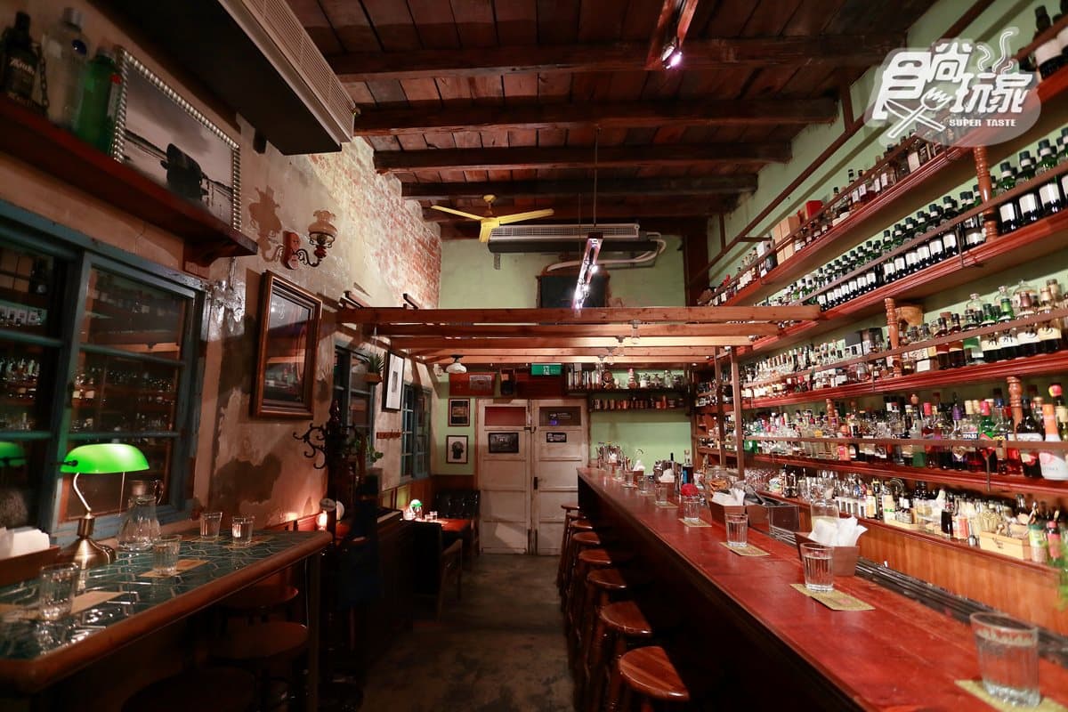 【週末夜】OL最愛!全台5家「超酷餐酒館」,中藥鋪、西服店、老宅控一次全收 【週末夜】OL最愛!全台5家「超酷餐酒館」,中藥鋪、西服店、老宅控一次全收