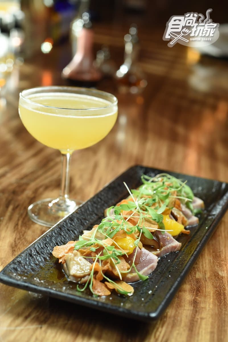【週末夜】OL最愛!全台5家「超酷餐酒館」,中藥鋪、西服店、老宅控一次全收 【週末夜】OL最愛!全台5家「超酷餐酒館」,中藥鋪、西服店、老宅控一次全收