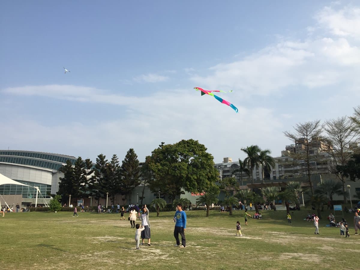 新北超好玩親子遊8路線：全台最長滾輪滑梯、360°賞景步道、光影鐵道自行車
