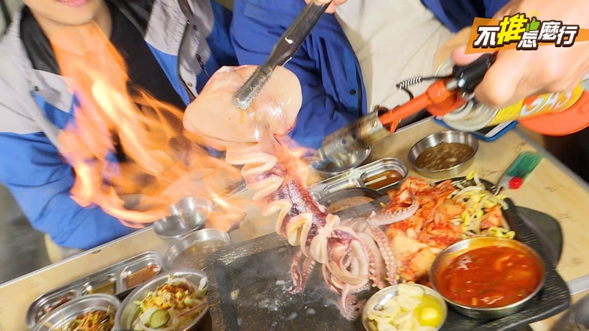 《不推怎麼行》牽絲起司花枝太誘人  室內烤肉卻像在露營