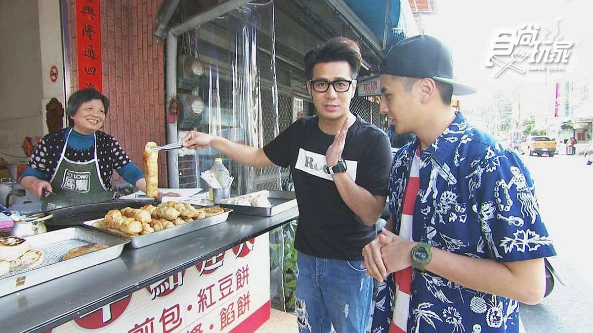 這種早餐粉奇妙 像潛艇堡的鹹油條吃過沒？