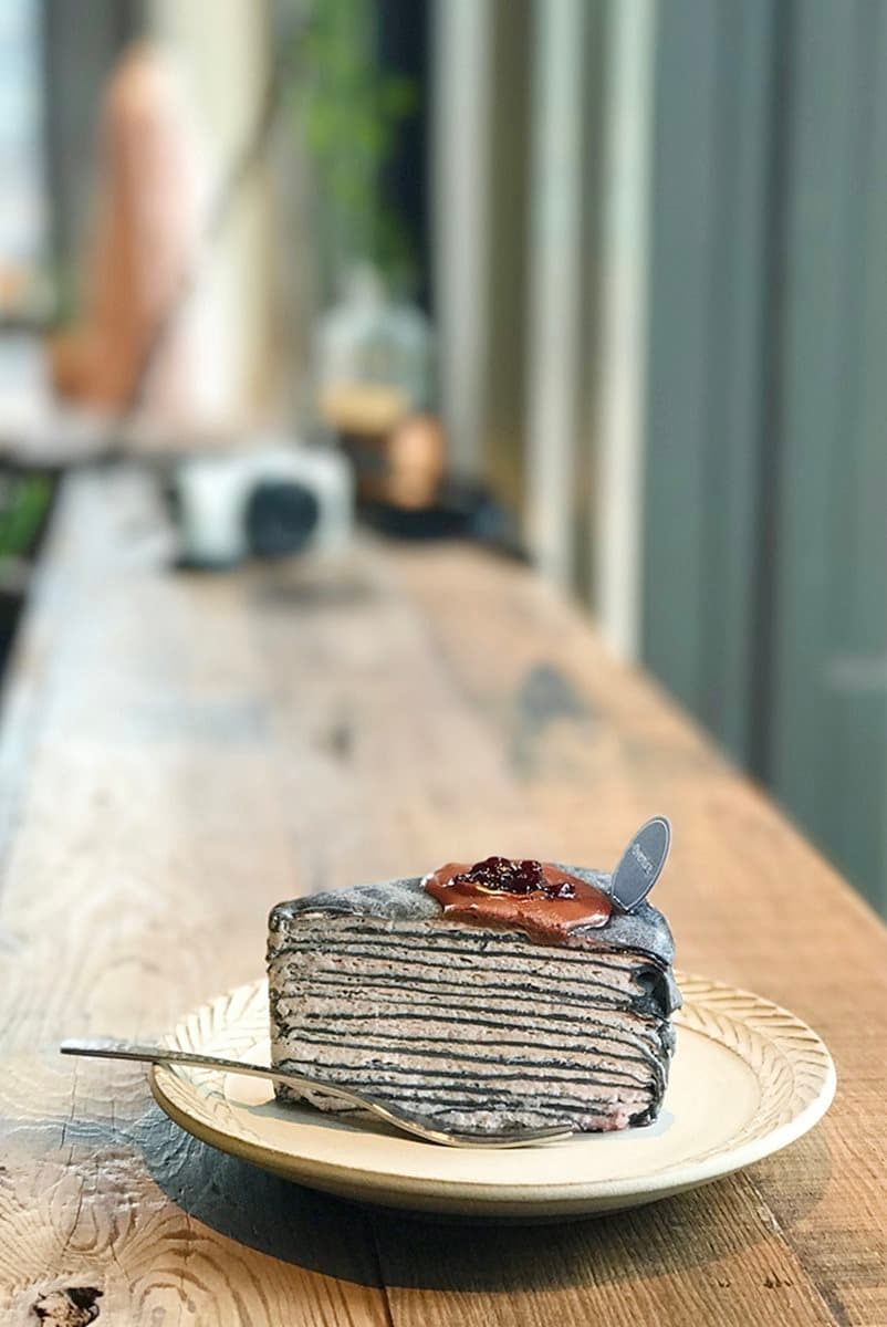 【新開店】「五月天粉」IG熱點:瑪莎老婆開咖啡館!必點抹茶塔、可可千層 每個角落都超好拍 【新開店】「五月天粉」IG熱點:瑪莎老婆開咖啡館!必點抹茶塔、可可千層 每個角落都超好拍