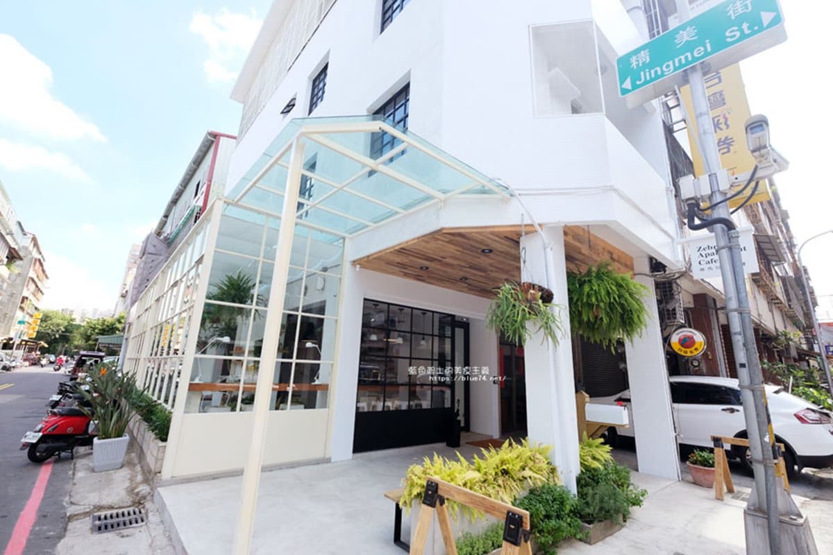 【新開店】網美都暴動了!超好拍台中「斑馬」主題咖啡館 【新開店】網美都暴動了!超好拍台中「斑馬」主題咖啡館