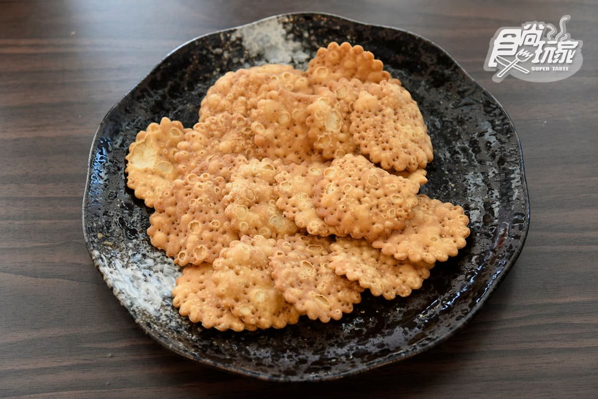 澎湖人認證！必買伴手禮這7樣：香餅、風茹茶、牡蠣醬