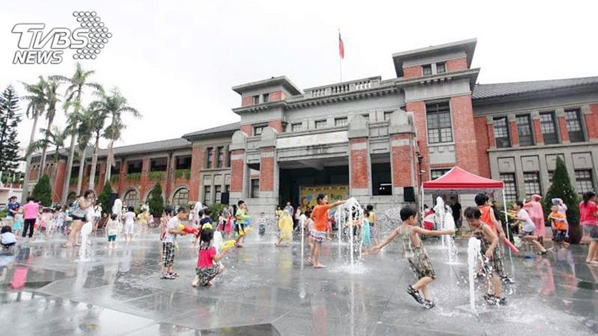 北中南東全包!全台15大「免費戲水區」,消暑全靠這一篇! 北中南東全包!全台15大「免費戲水區」,消暑全靠這一篇!