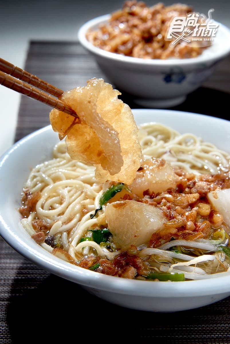 員林6家佛心價古早味：快失傳的芋蔥、噴汁凸皮麵、菱角形肉粽