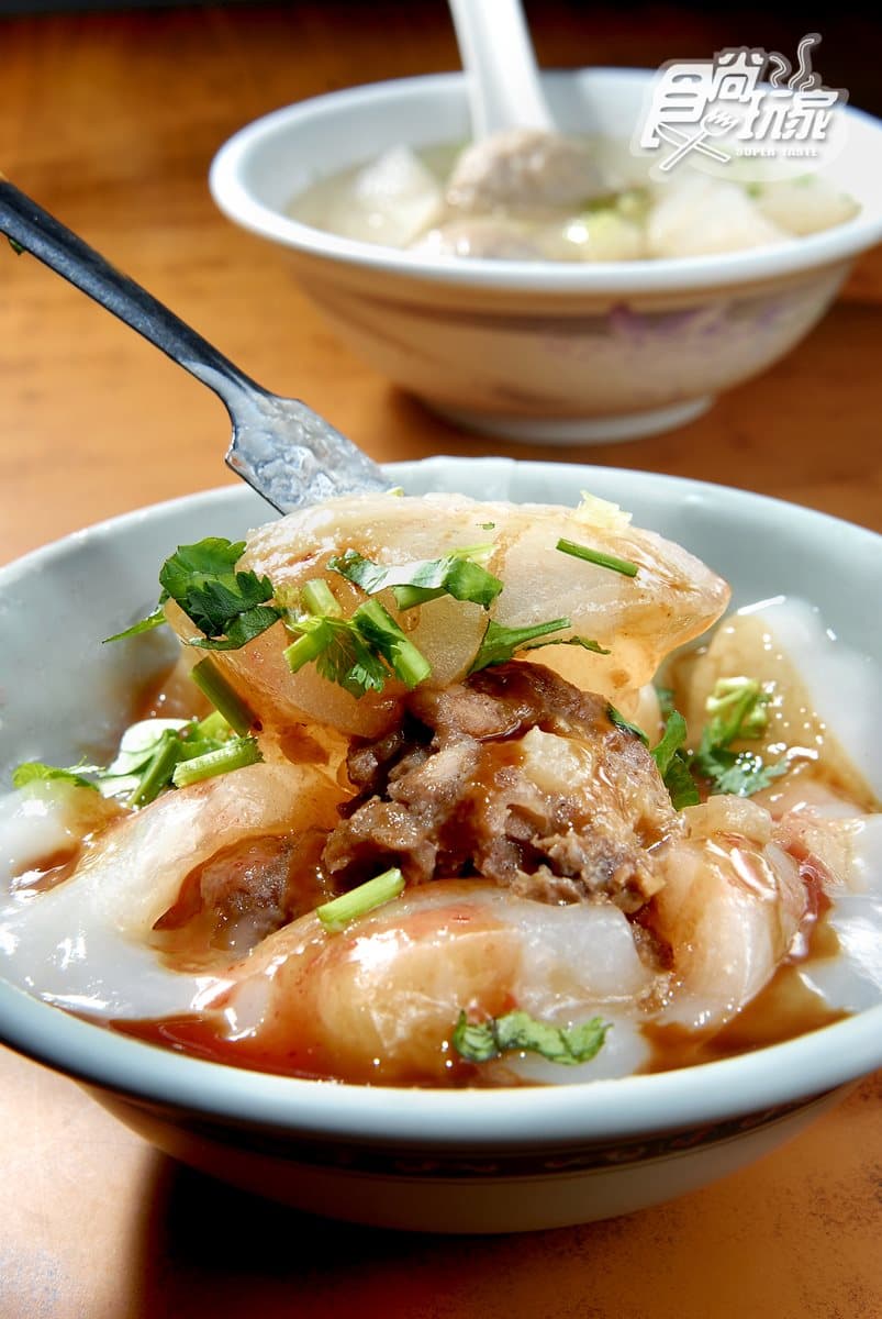 員林6家佛心價古早味：快失傳的芋蔥、噴汁凸皮麵、菱角形肉粽