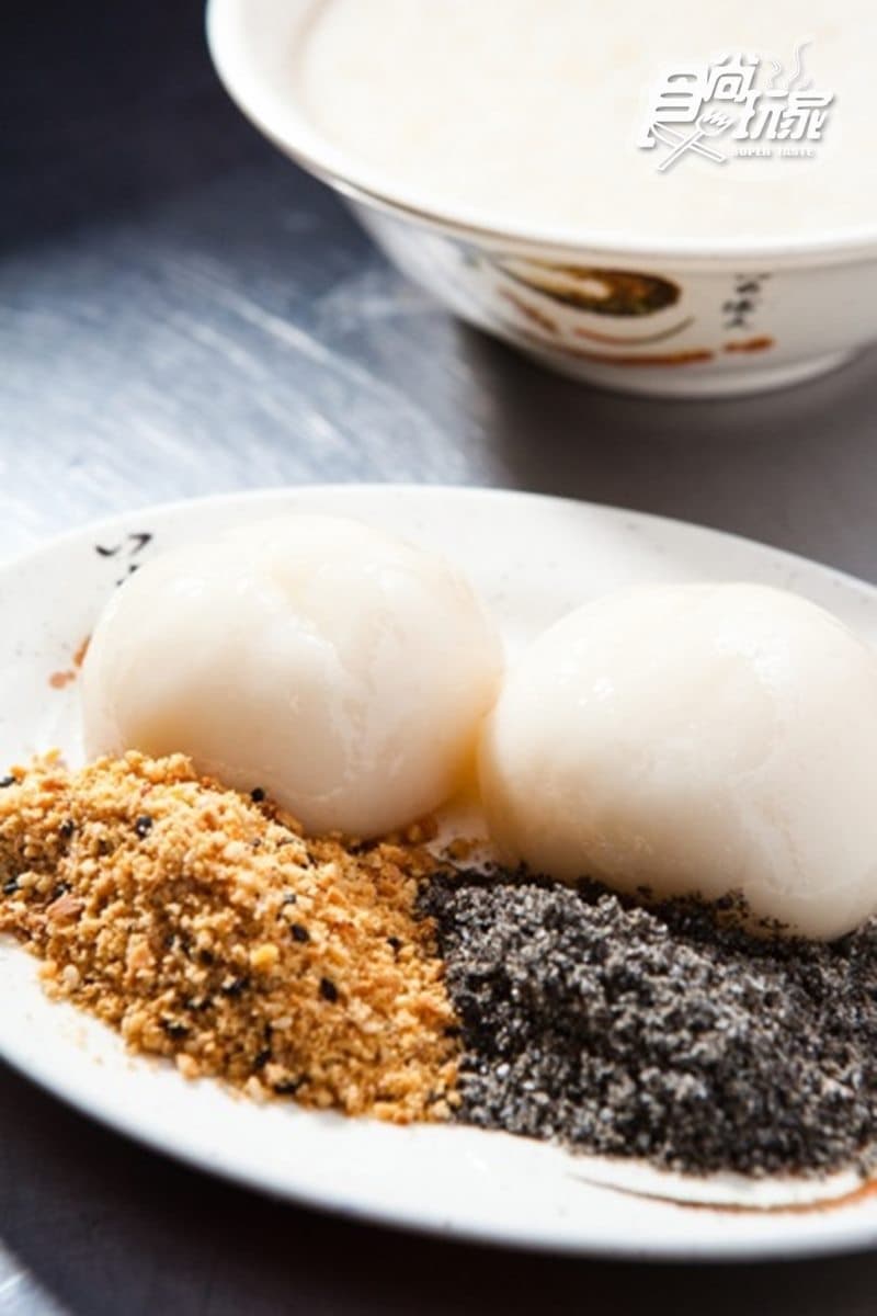 《不推怎麼行》寧夏夜市「2大排隊小吃」脆皮蚵仔煎、燒麻糬冰！現場吃給你看