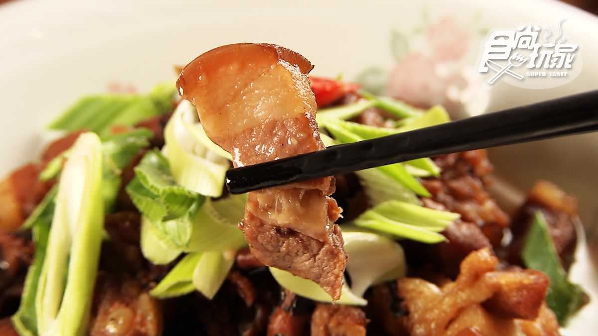 澎湖必吃古厝餐廳!炒花菜干、石鮔滷肉、小管煎蛋,每道菜都好下飯 澎湖必吃古厝餐廳!炒花菜干、石鮔滷肉、小管煎蛋,每道菜都好下飯