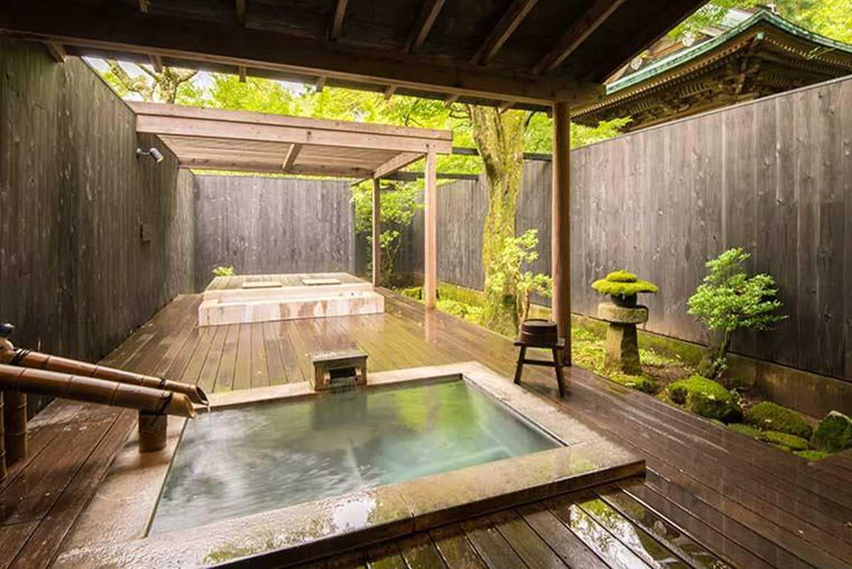 日本旅遊網站精選5大「美肌之湯」 第5家有8種不同浴池可泡