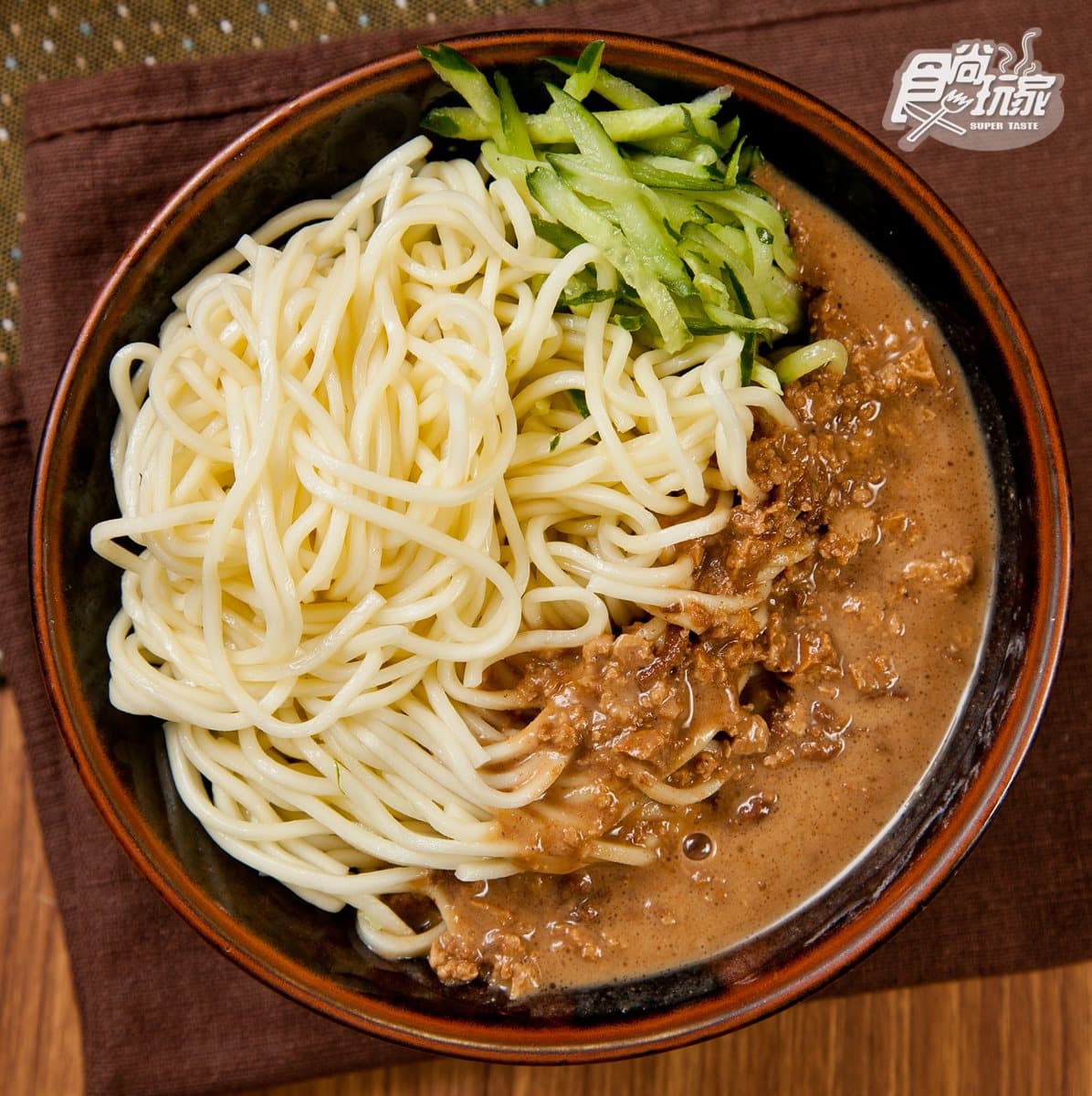 新店人最愛老字號小吃這7家：清蒸肉圓搭辣蘿蔔乾、快炒再勾芡鴨肉羹、獨特醬料涼麵