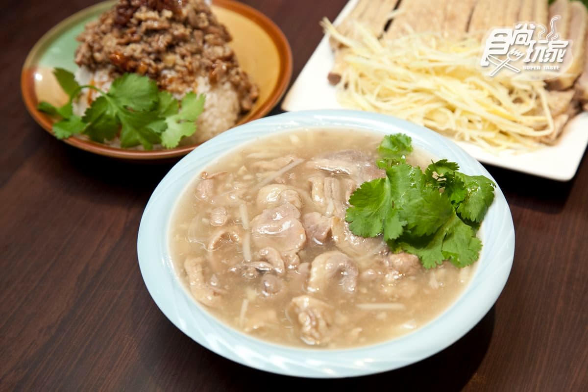 新店人最愛老字號小吃這7家：清蒸肉圓搭辣蘿蔔乾、快炒再勾芡鴨肉羹、獨特醬料涼麵