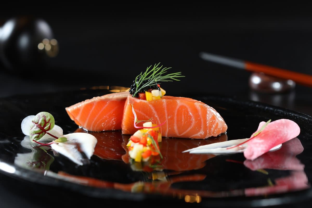 【新開店】只有10個座位！東京米其林「鐵板燒」登台3必吃→全球最貴龍蝦、日本紫海膽、神級八重山和牛