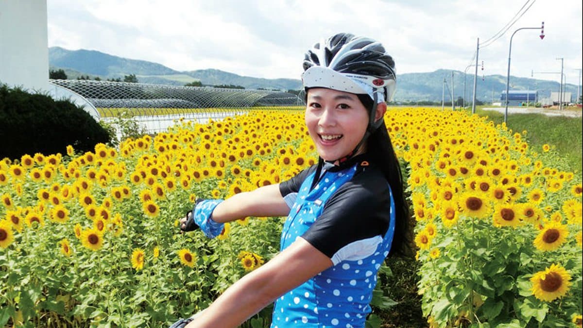 小猴魏華萱帶路 日本自行車美景路線輕鬆騎 富良野賞花 河口湖兜風