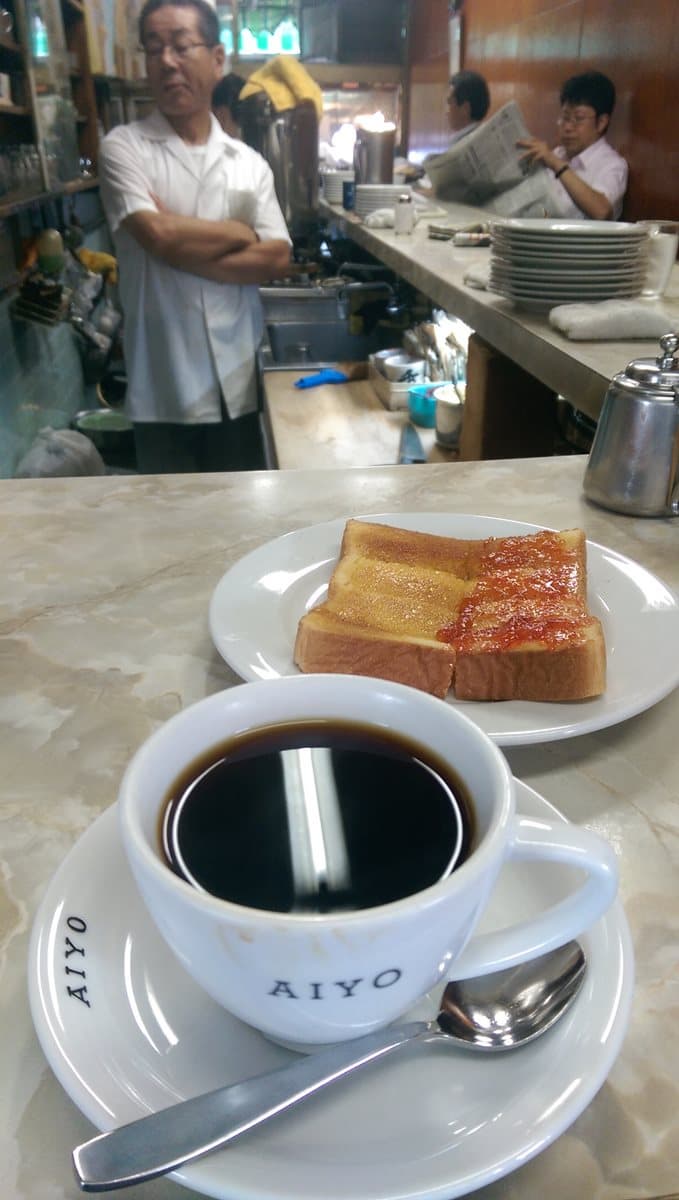 以後吃不到了！美食家點名搶吃築地市場這3家：全世界最棒的早餐店、用料大方天婦羅、日式老咖啡館