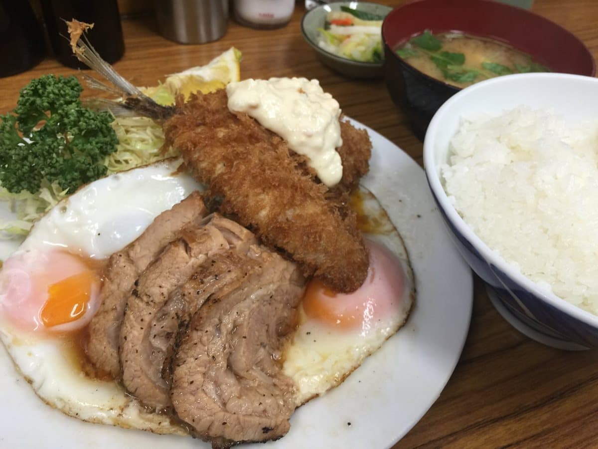以後吃不到了！美食家點名搶吃築地市場這3家：全世界最棒的早餐店、用料大方天婦羅、日式老咖啡館
