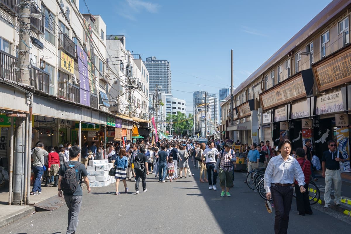 以後吃不到了！美食家點名搶吃築地市場這3家：全世界最棒的早餐店、用料大方天婦羅、日式老咖啡館