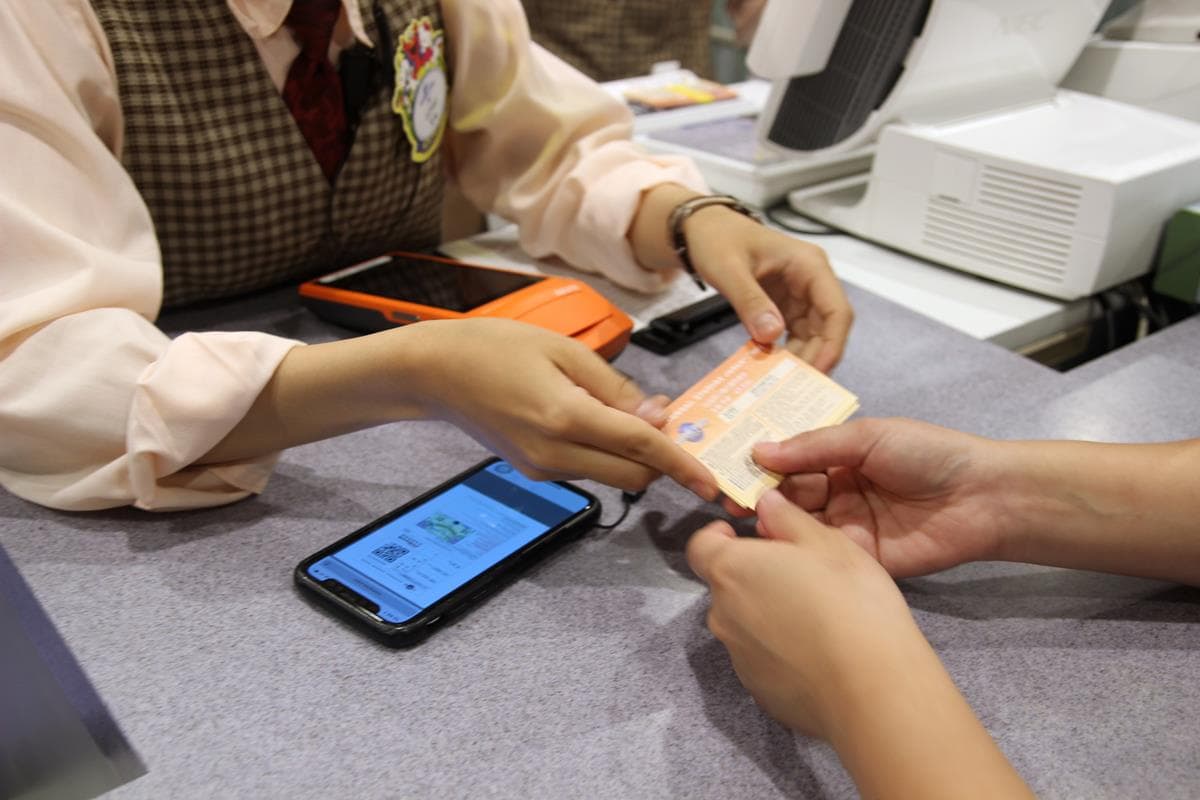 【旅遊新亮點】省錢撇步公開！夏季限定小小兵+市集「必吃必買」特輯！