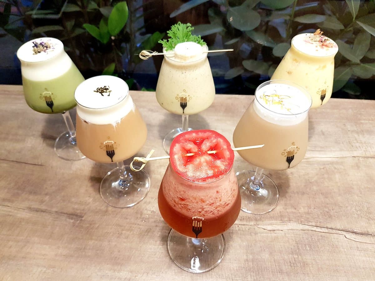 【新開店】超美純白系老屋！宜蘭首家鮮釀啤酒餐廳  「彩虹水果調飲」成亮點
