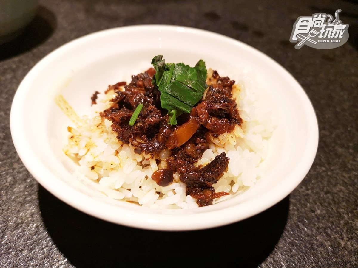 【新開店】最風騷「和牛鍋」! 牛舌海膽、蒸氣肋眼道道桌邊秀吃「殘廢餐」 【新開店】最風騷「和牛鍋」! 牛舌海膽、蒸氣肋眼道道桌邊秀吃「殘廢餐」