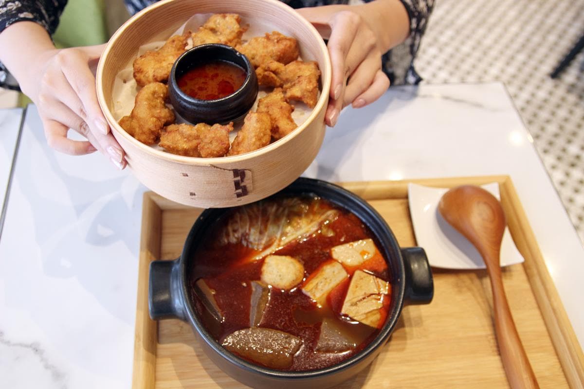 麻辣鍋神配料！炸雞名店出鍋物「香香雞」乾溼兩吃，炸雞控你可以嗎！