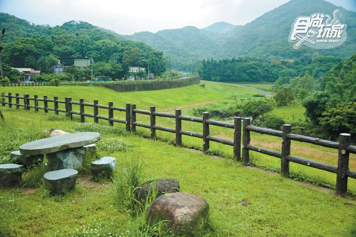 內科人消暑後花園！瀑布溪水親子步道+順遊4亮點：「龍骨」吊橋、台北百萬夜景觀景台、女生最愛酥餅