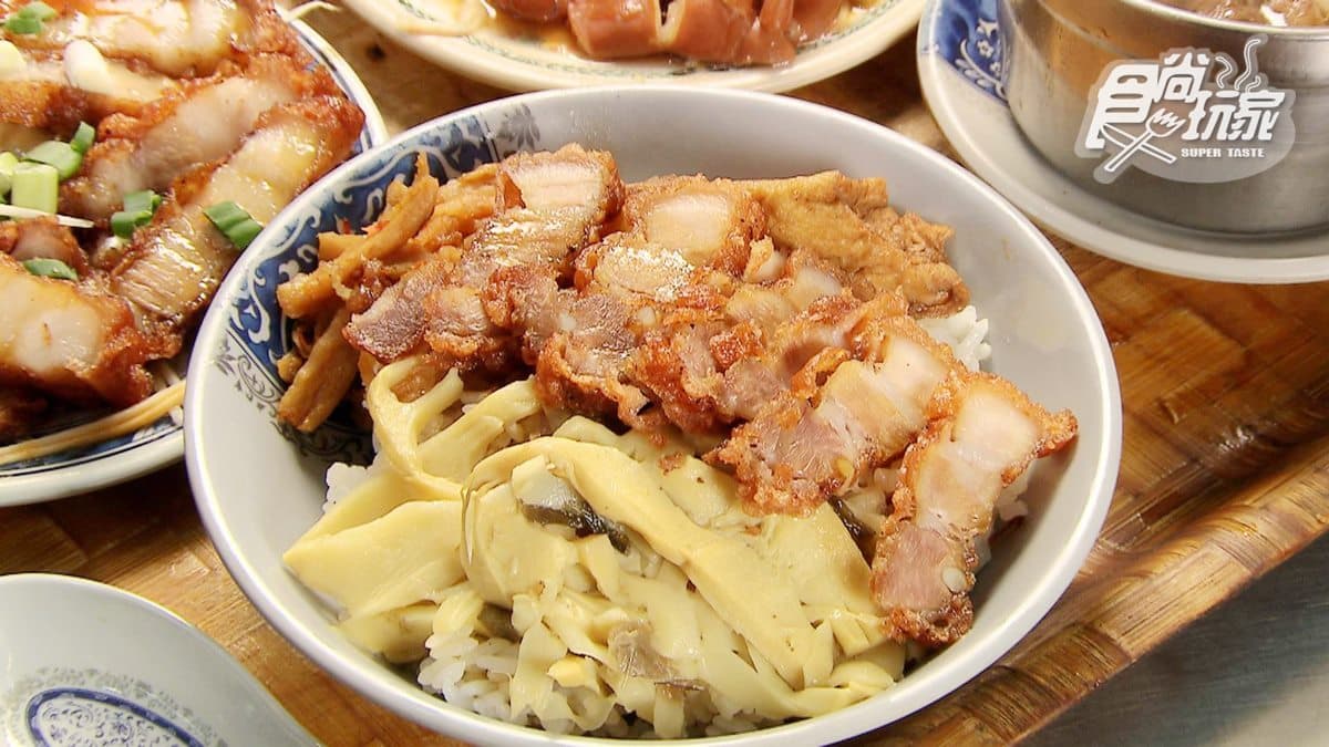 看了肚子好餓喔！中午賣到消夜場 厚片瓜仔肉飯 特製燒肉飯 焢肉飯都想吃怎麼選