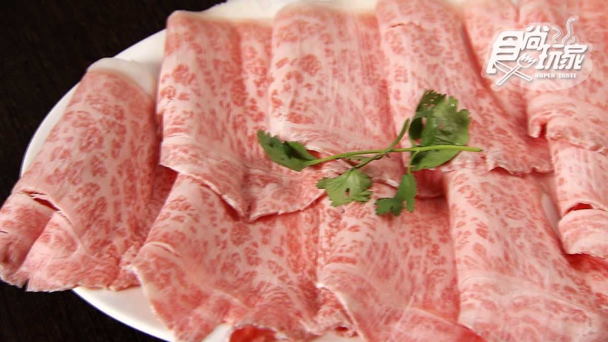 老饕激推汕頭火鍋！扁魚湯頭好鮮甜，涮松阪豬、日本和牛太銷魂