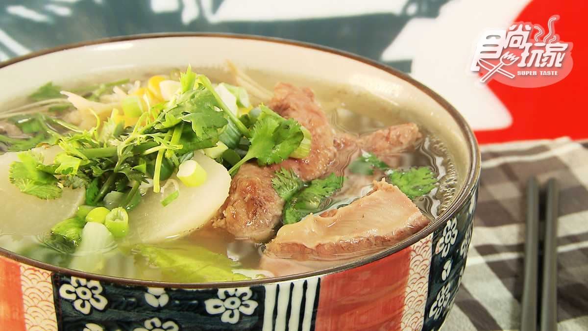 一天限量10碗「 烤豬肋排」拉麵 蔬果湯頭牛肉麵好清甜