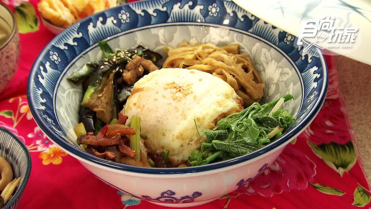 有「認證」的好吃客家菜!「薑絲大腸碗公飯」嗑光前記得先拍照 有「認證」的好吃客家菜!「薑絲大腸碗公飯」嗑光前記得先拍照