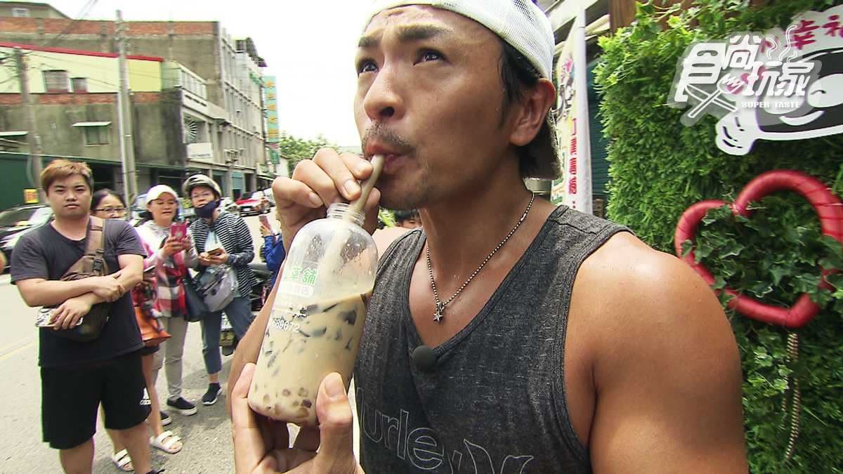 自煮仙草+手炒黑糖 這家「黑糖仙草珍奶」紅到國外橫掃IG 