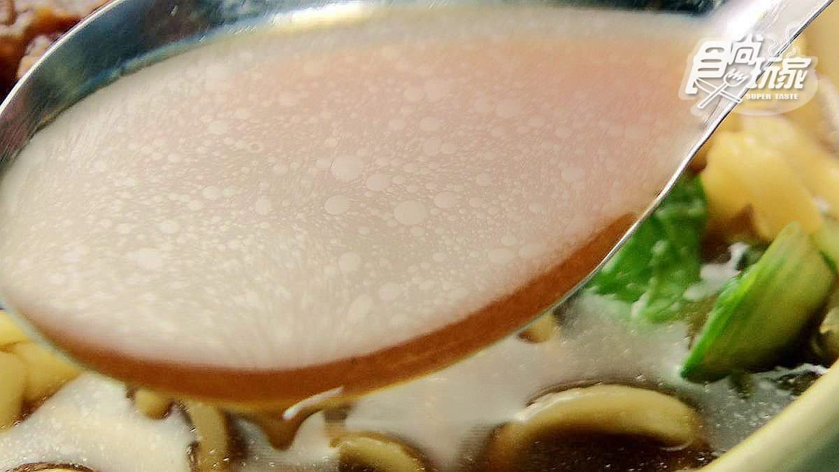 每天只賣4個小時！溫體牛汆燙牛肉麵晚睡才吃得到
