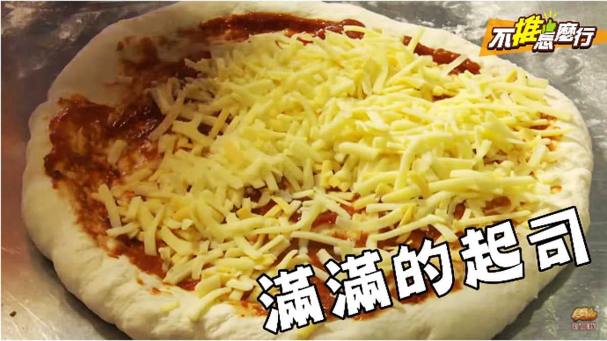 《不推怎麼行》整隻龍蝦趴在盤子上誘惑你 夏季限定「芒果龍蝦PIZZA」快沒了？！