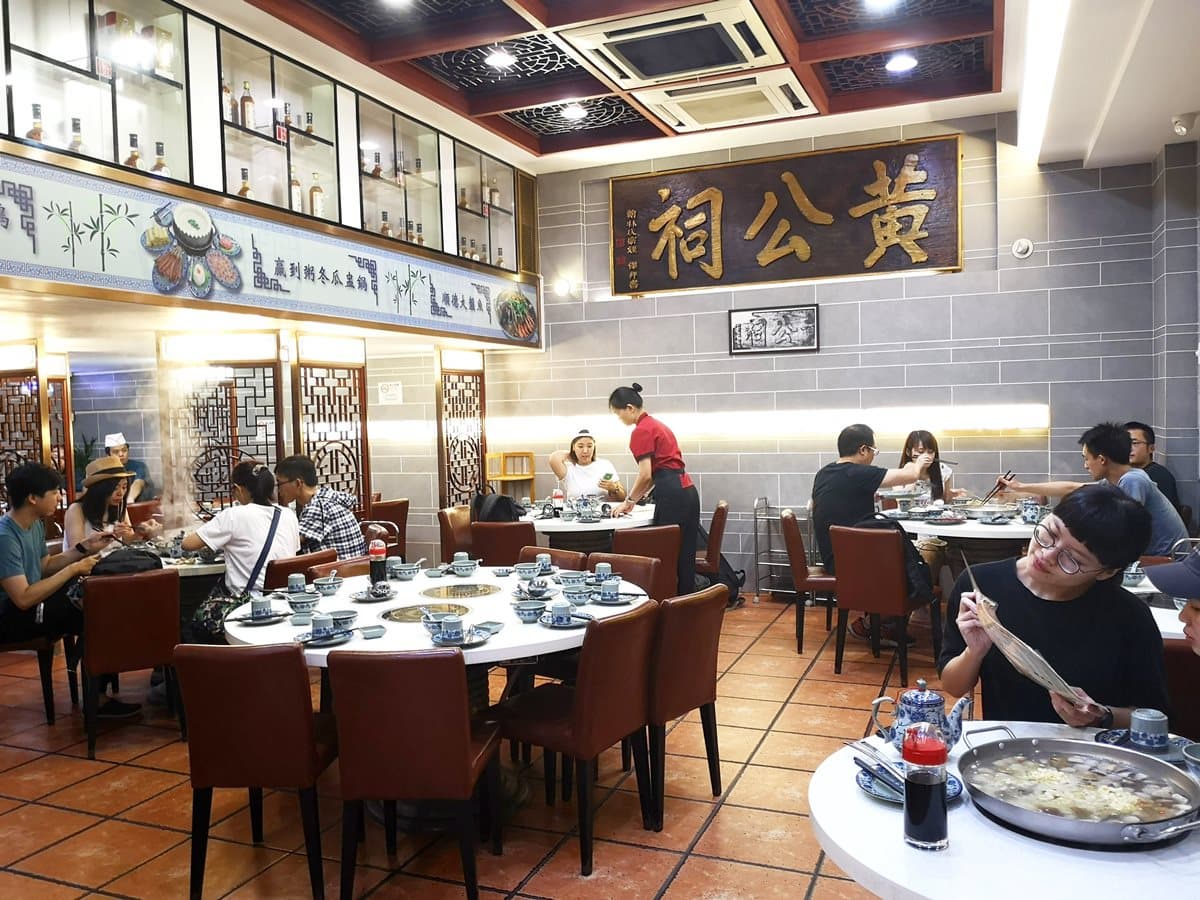 要滿出來了！超浮誇「卜卜蜆鍋」「冬瓜粥鍋」 這麼吃爽度一百