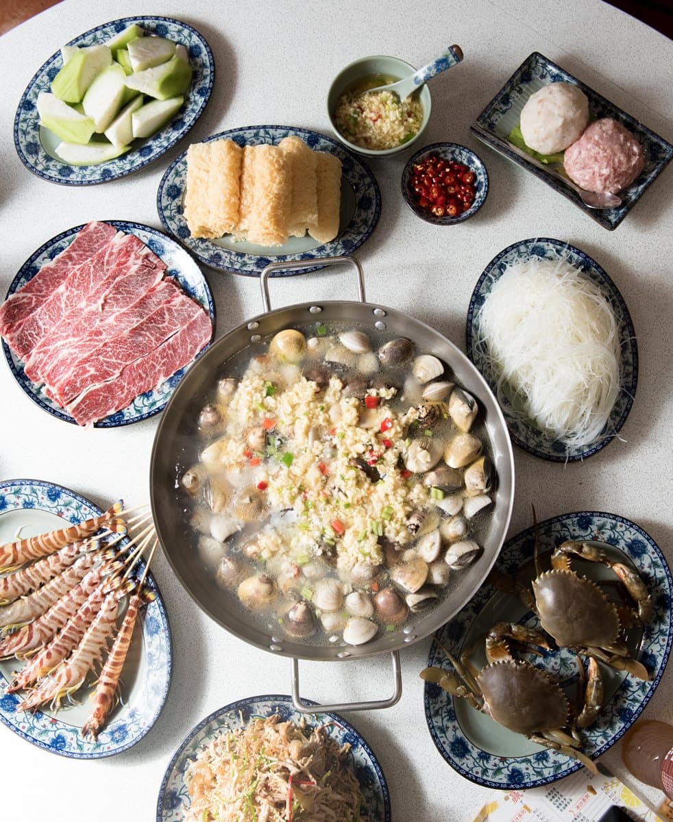 阿松帶路!超大豬手、鮮美卜卜蜆 澳門浮誇大份量餐廳 必吃這4家 阿松帶路!超大豬手、鮮美卜卜蜆 澳門浮誇大份量餐廳 必吃這4家