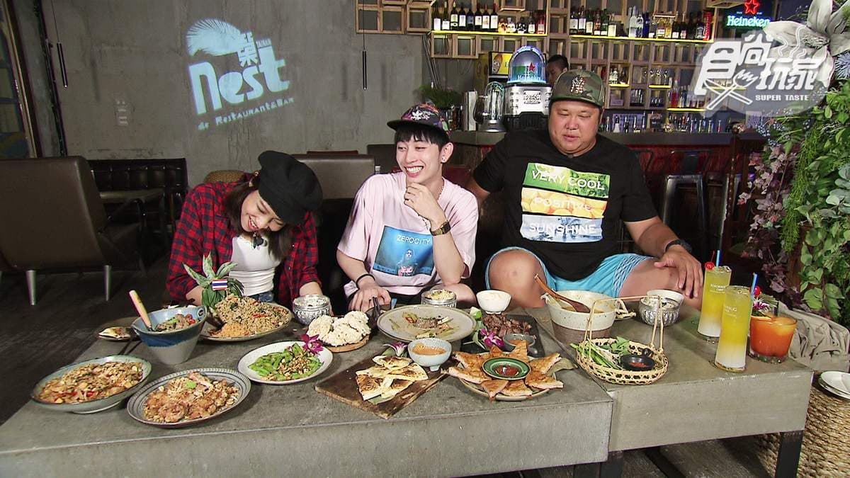 台南國華街老屋中藏「泰國夜店風」餐廳 打拋豬讓你連吃兩碗飯 台南國華街老屋中藏「泰國夜店風」餐廳 打拋豬讓你連吃兩碗飯