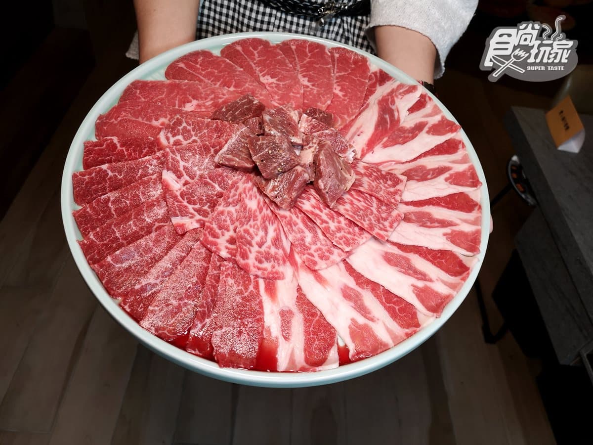 【新開店】露營車開進餐廳裡!王品原燒全新「露營風」 加碼送「燒肉蛋糕」 【新開店】露營車開進餐廳裡!王品原燒全新「露營風」 加碼送「燒肉蛋糕」