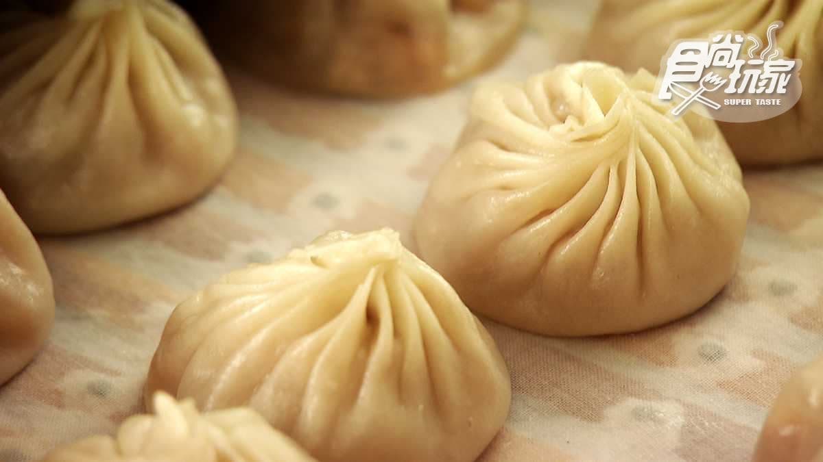 鼎泰豐師傅開的店 爆湯小籠包皮Q肉鮮賣佛心價