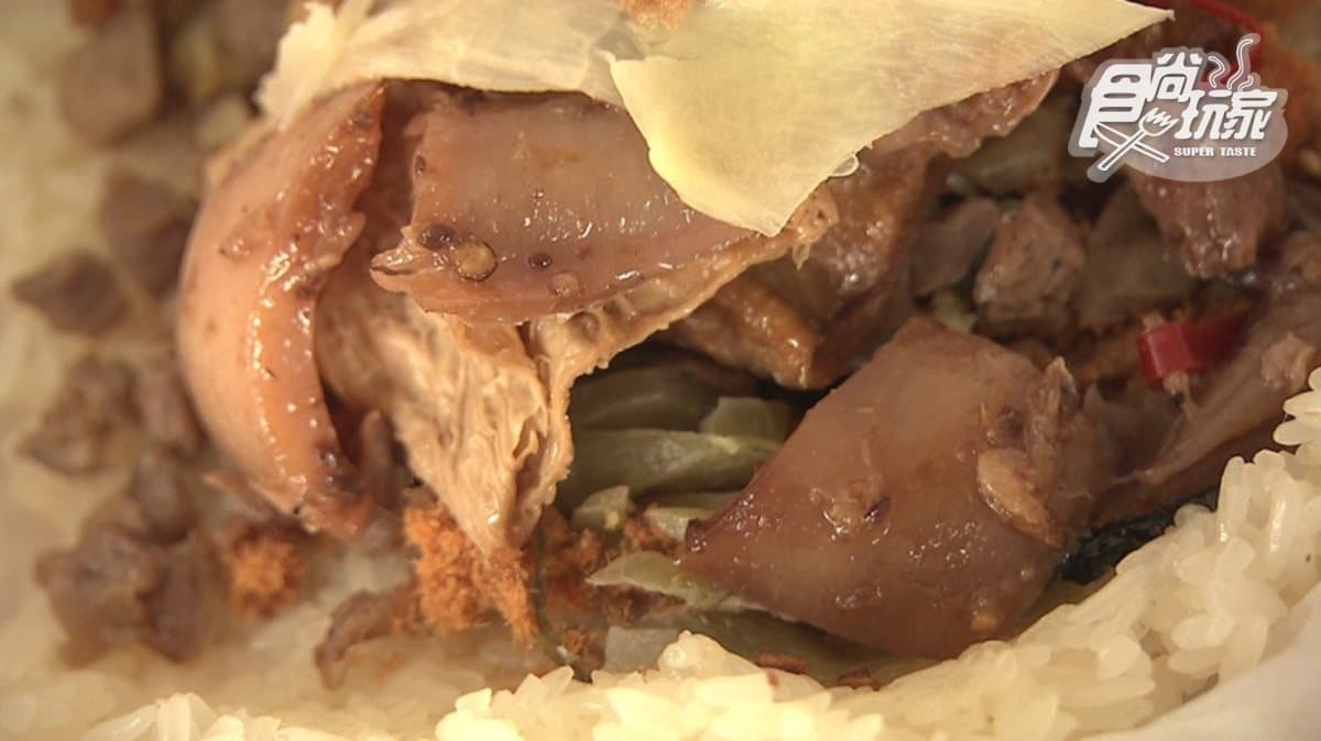 塞好塞滿！「爆餡飯糰」必吃這4家：包整顆溏心蛋、獨創小卷醬、豬排加德國臘腸、飯糰界滿漢全席