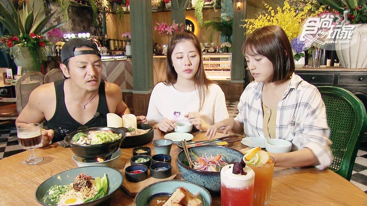網美森林系餐廳吃「鹹水雞」「炸湯圓」好跳tone！台客美食大變身