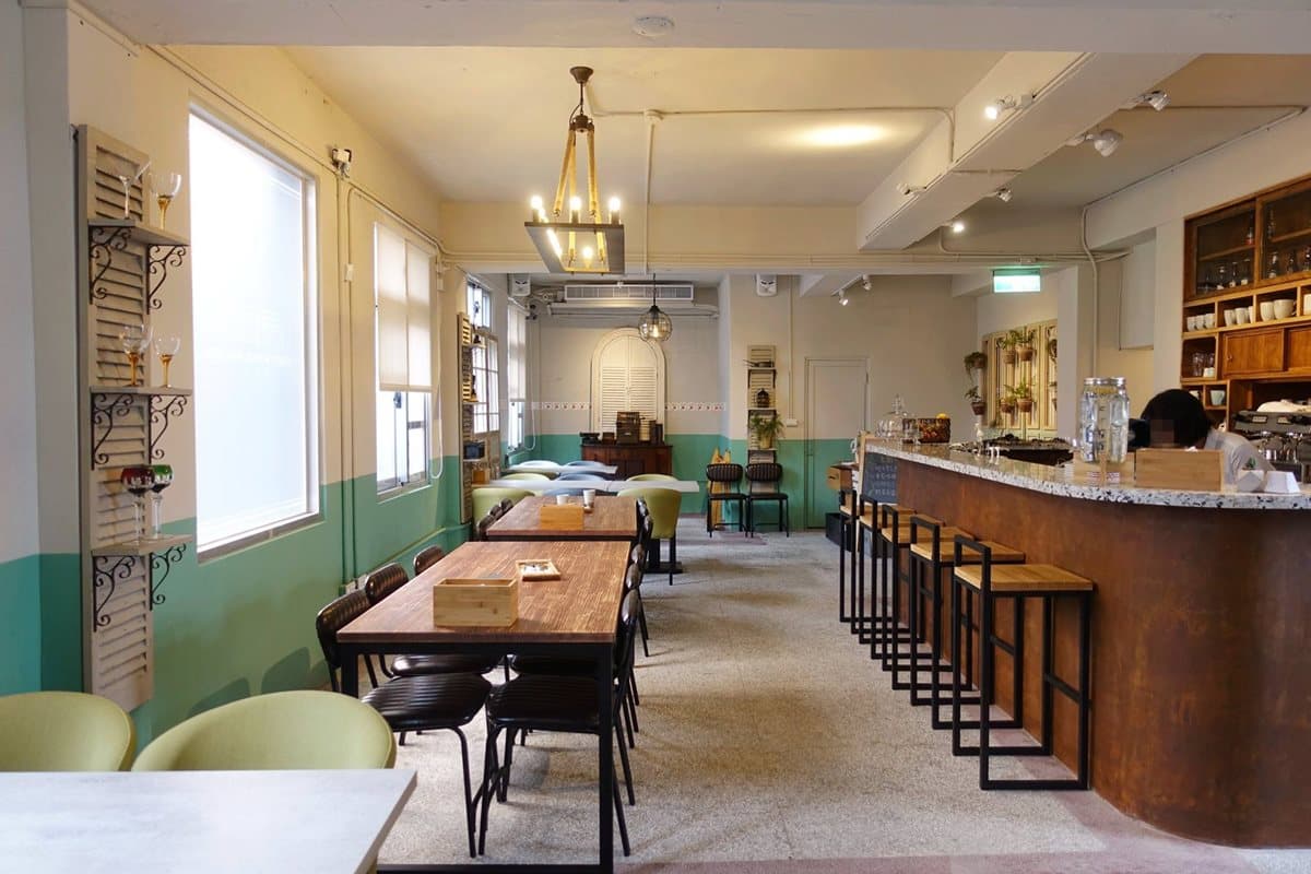 宜蘭新亮點！7連棟老屋變身IG景點 懷舊餐酒館、復古背包客棧都超好拍