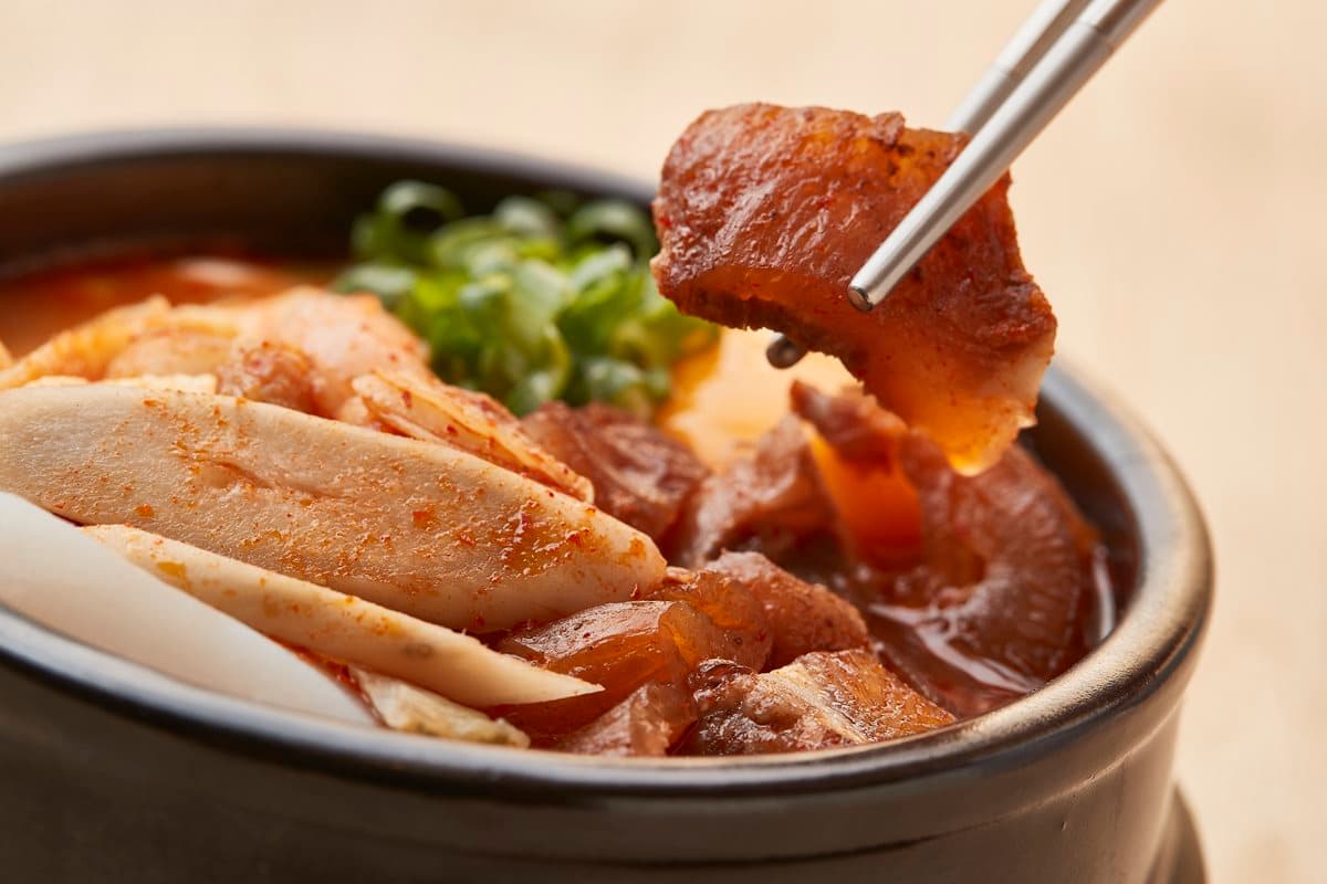 【新開店】吃料理也能變美!東京「膠原蛋白純豆腐鍋」進軍台北 還有5種辣度可選 【新開店】吃料理也能變美!東京「膠原蛋白純豆腐鍋」進軍台北 還有5種辣度可選