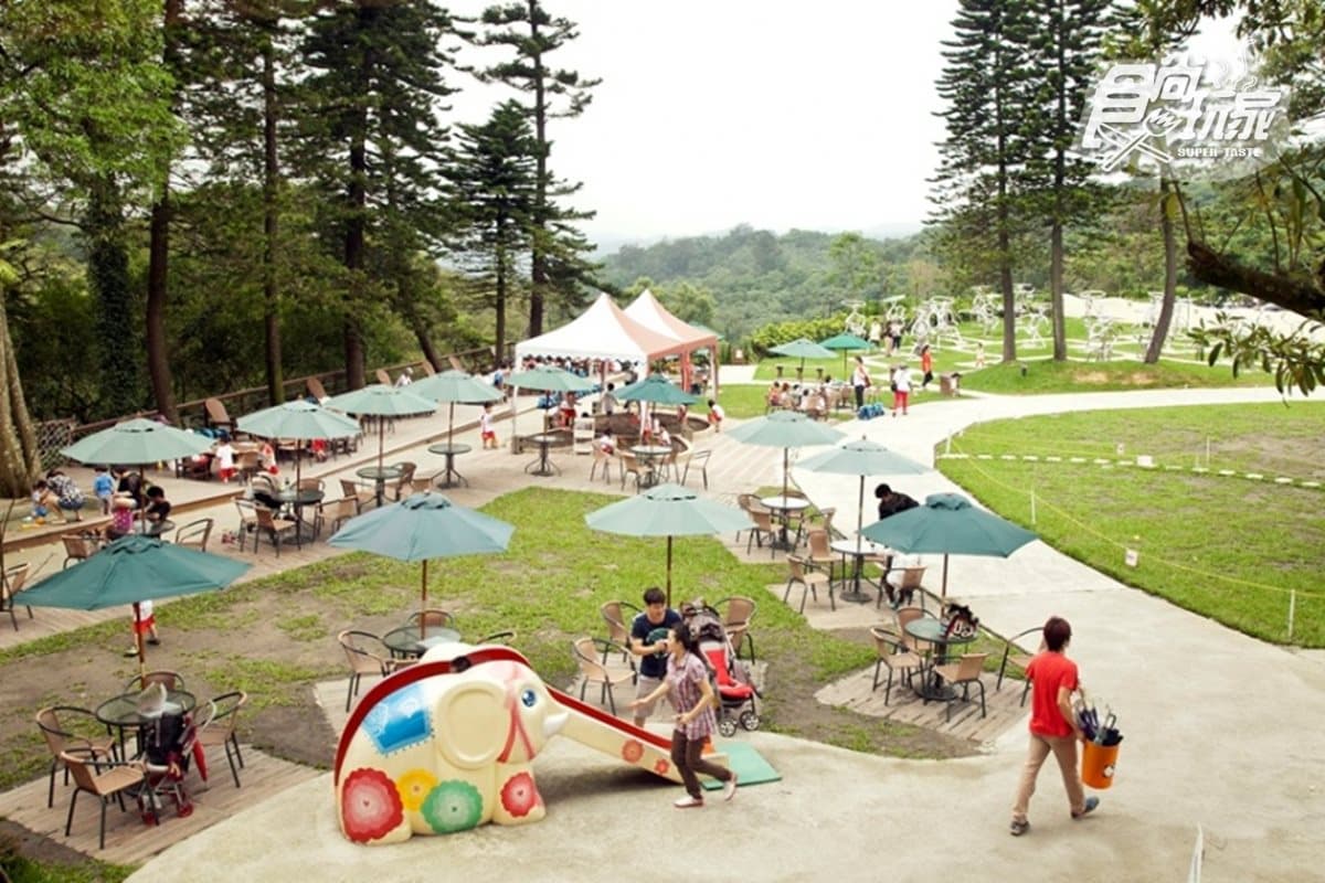 新埔必吃「客家三寶」粄條、柿餅、水煙腸+順遊5亮點:20公尺超大滑梯、江南山水庭園 新埔必吃「客家三寶」粄條、柿餅、水煙腸+順遊5亮點:20公尺超大滑梯、江南山水庭園