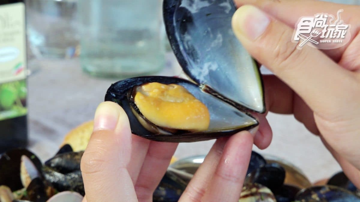跳島到「私人海灘餐廳」大嗑海味!章魚沙拉、淡菜拼盤好吃到升天 跳島到「私人海灘餐廳」大嗑海味!章魚沙拉、淡菜拼盤好吃到升天