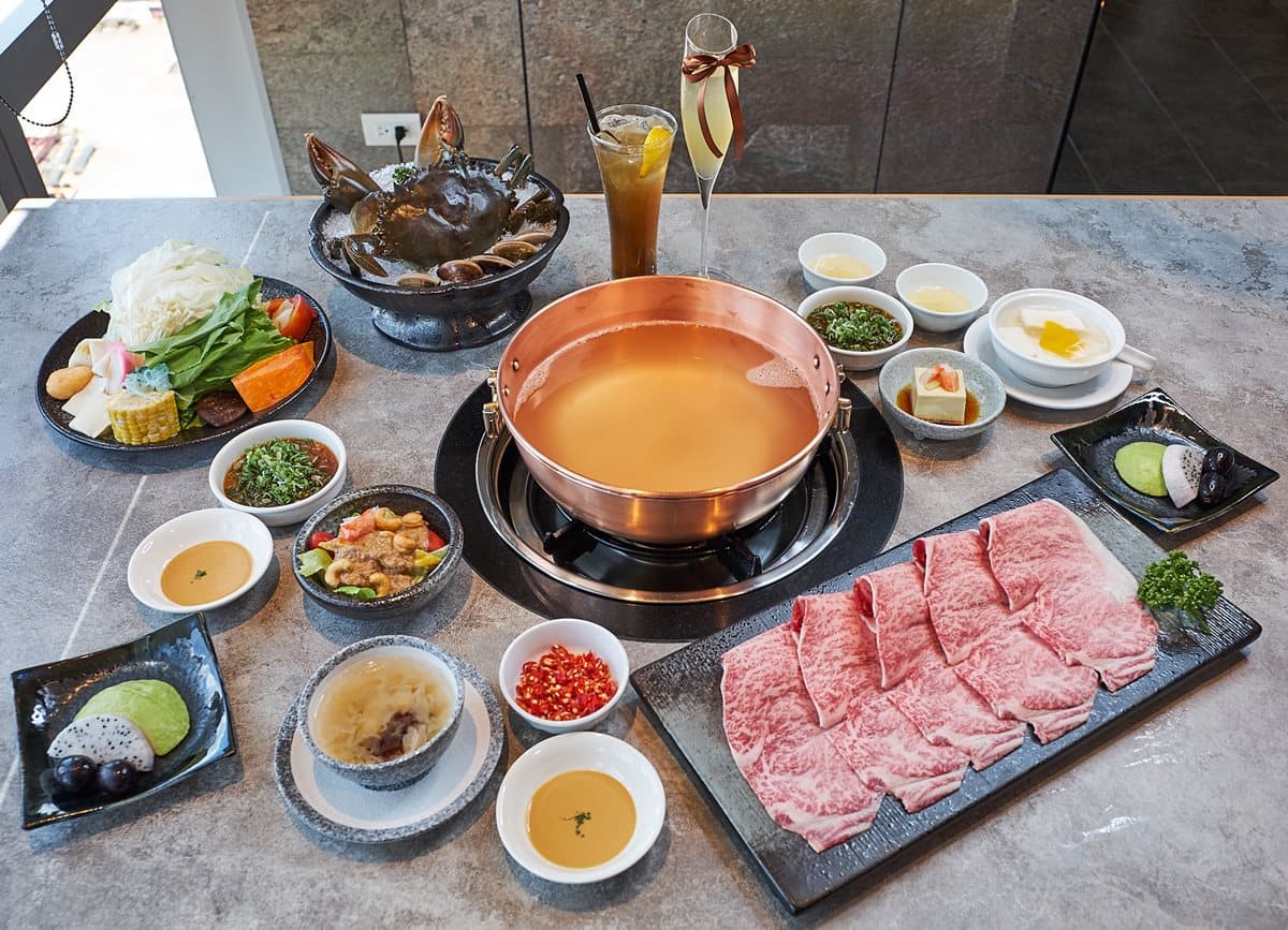  手刀收藏！全台21家百貨商場必吃美食攻略，火鍋、日韓料理、甜點、人氣美食都在這！
