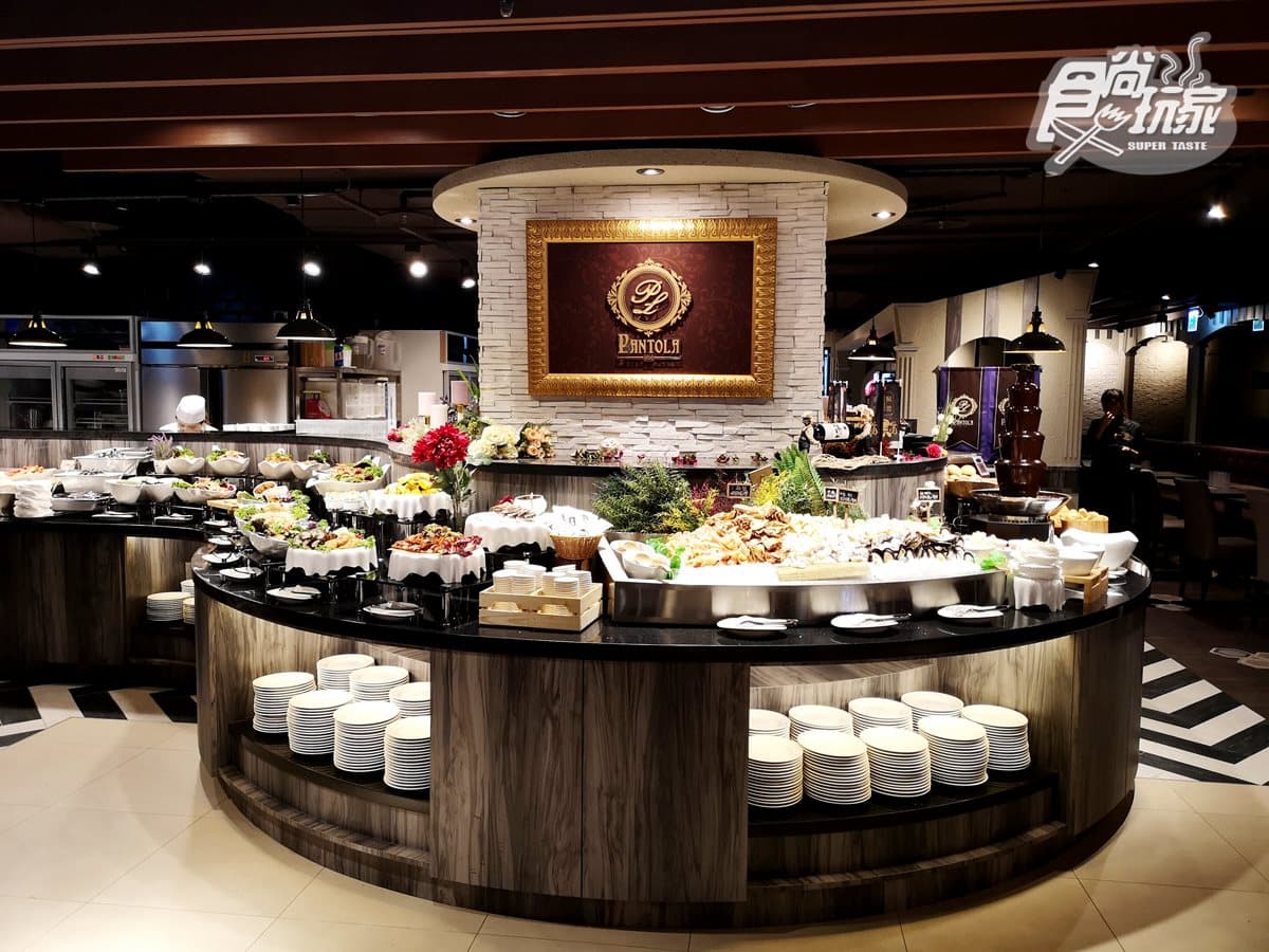  手刀收藏！全台21家百貨商場必吃美食攻略，火鍋、日韓料理、甜點、人氣美食都在這！