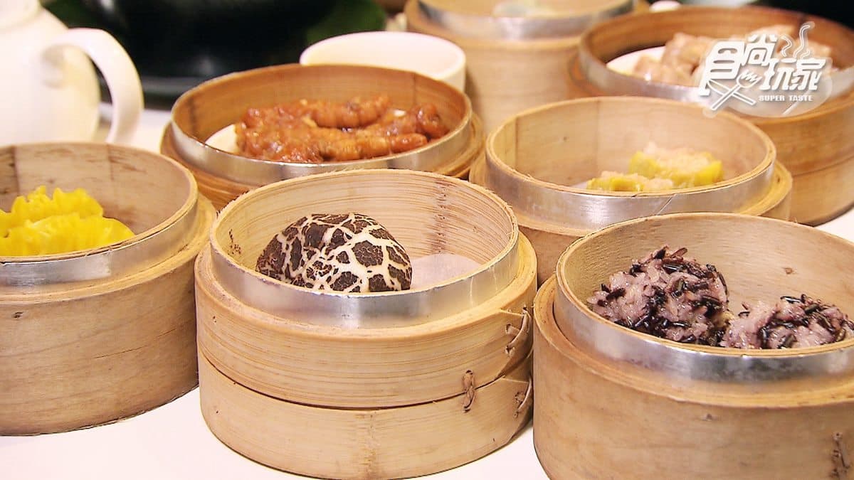 牛肉麵店超有哏!「麻辣鍋+牛肉麵」一碗雙享,各式港點銅板價 牛肉麵店超有哏!「麻辣鍋+牛肉麵」一碗雙享,各式港點銅板價